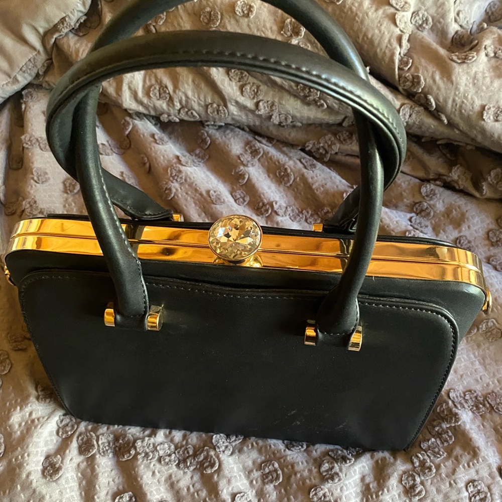 Black Purse with straps